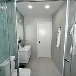 Cora & Living - 3 Bedroom House *