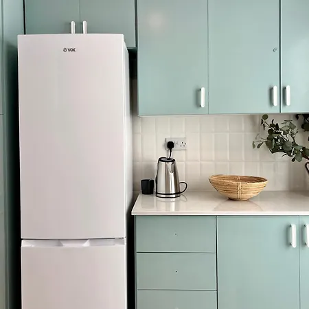 Cora & Living - 3 Bedroom House *