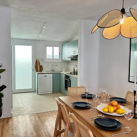 Cora & Living - 3 Bedroom House 度假居