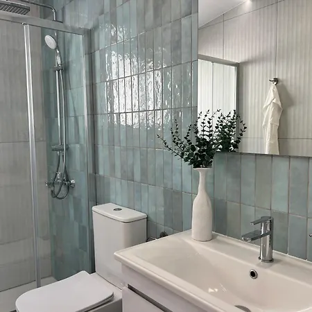 Cora & Living - 3 Bedroom House Vakantiehuis *