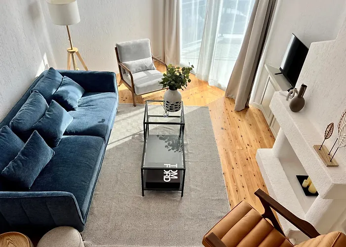 Cora & Living - 3 Bedroom House *