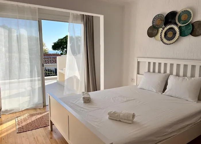 Cora & Living - 3 Bedroom House Casa de Férias