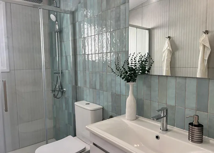 Cora & Living - 3 Bedroom House 펜션 *