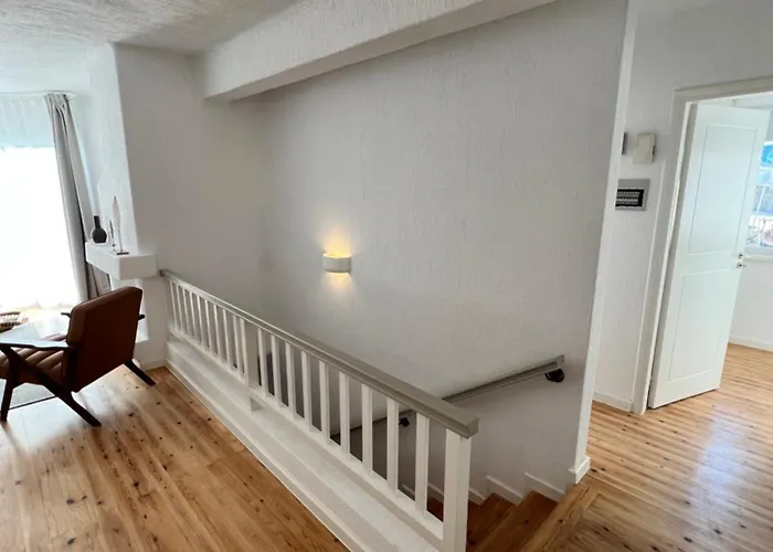 Cora & Living - 3 Bedroom House 펜션 Klorakas